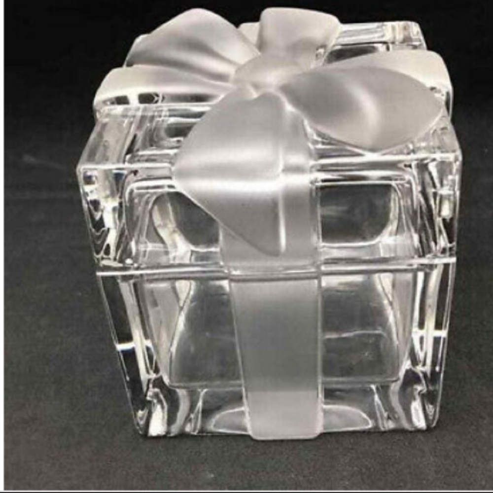 Glass Tiffany box! Perfect 3.5 cube with etching